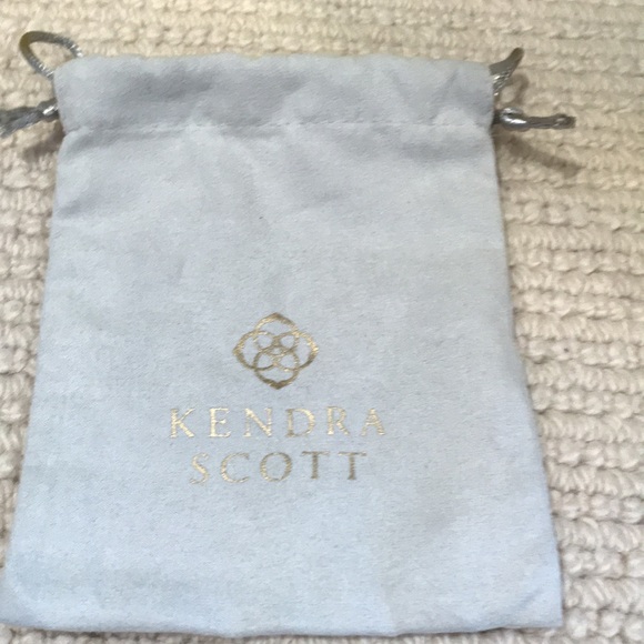 Kendra Scott bundle 2 bags and a pouch - Picture 3 of 5